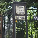 Du Square, Luxury Nocleg ze śniadaniem