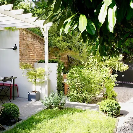 Du Square, Luxury Párizs