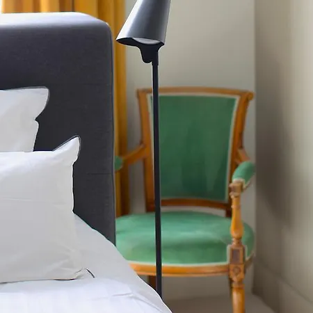 Panzió Du Square, Luxury Párizs