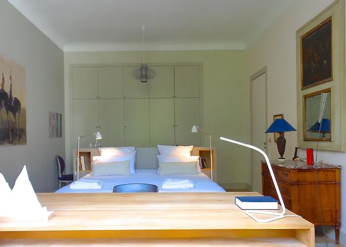 Du Square, Luxury 4*