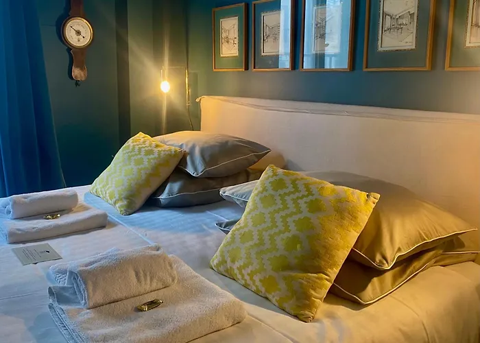 Du Square, Luxury 4*