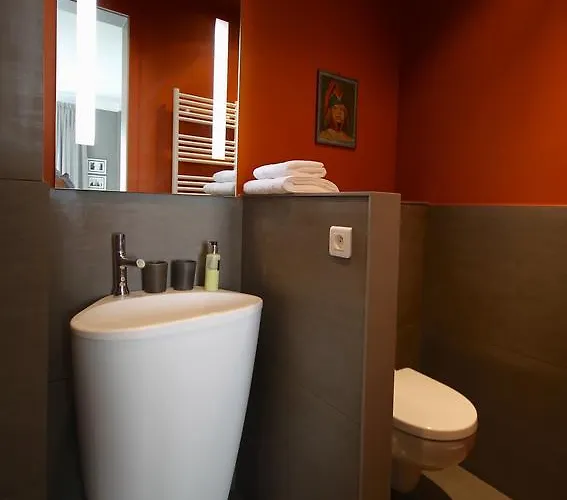 Oda ve Kahvaltı Du Square, Luxury Paris