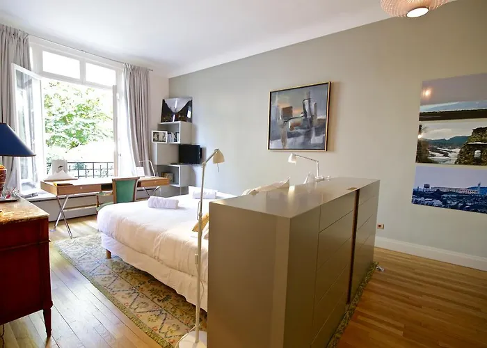 Du Square, Luxury Oda ve Kahvaltı Paris