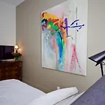 Du Square, Luxury Bed & Breakfast Paris