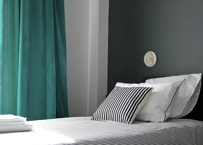 Du Square, Luxury 4*