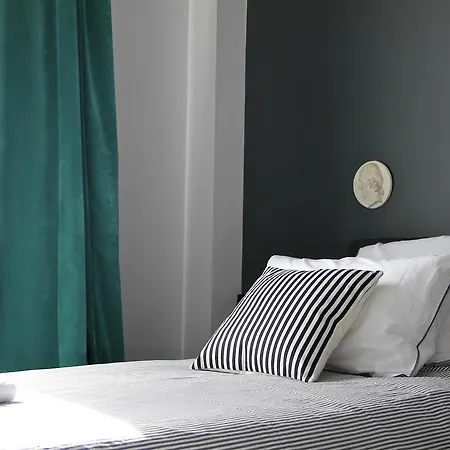 Du Square, Luxury 4*